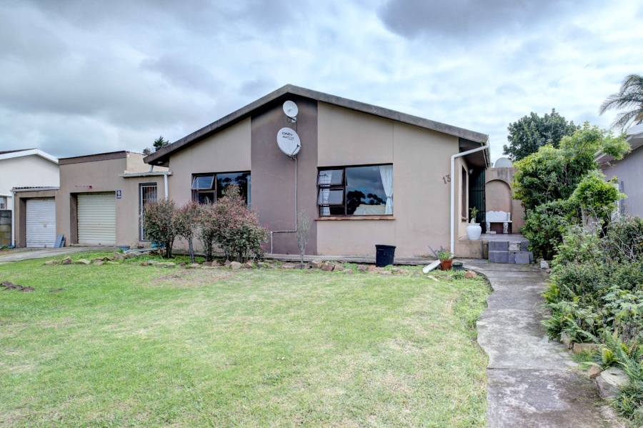 4 Bedroom Property for Sale in Kabega Park Eastern Cape